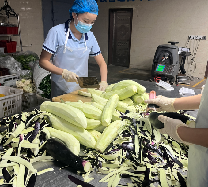 重庆净菜配送公司|自有净菜加工厂，食堂蔬菜配送一站式生鲜食材供应商